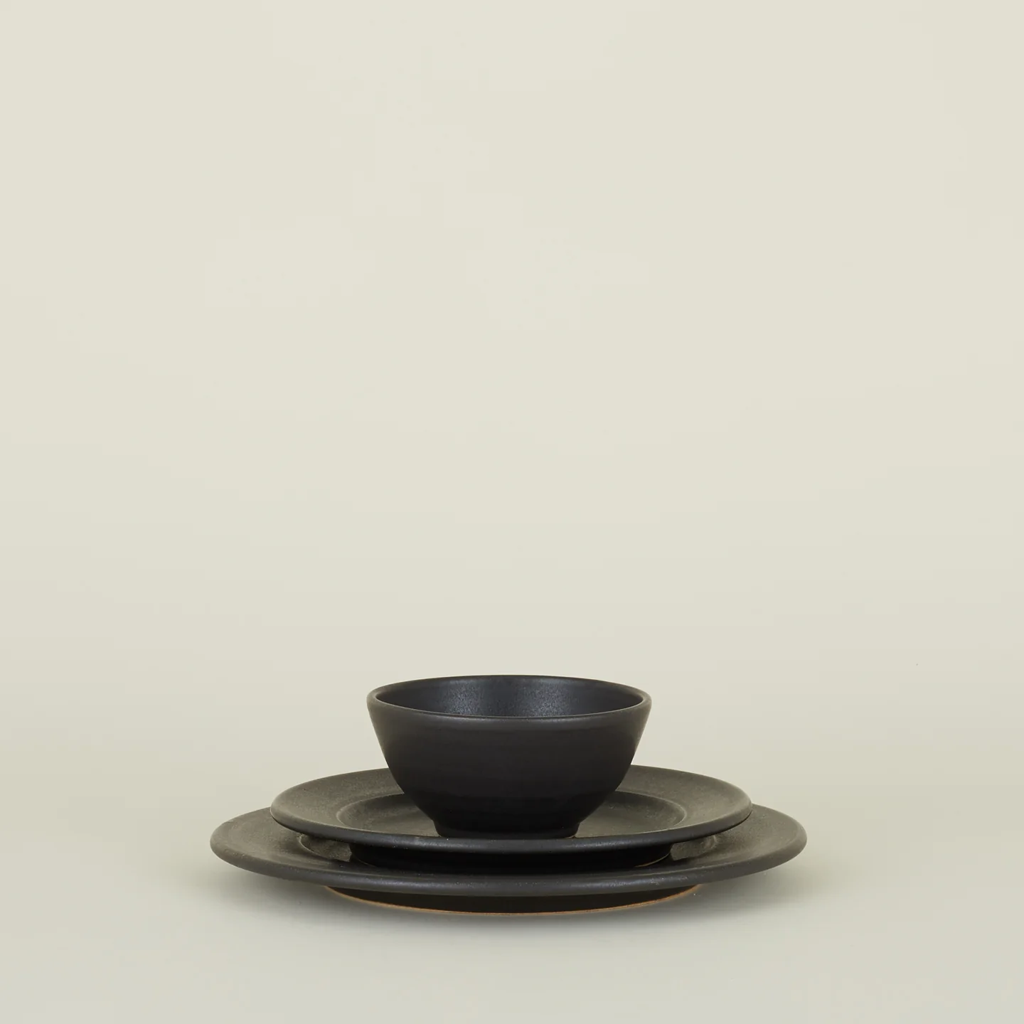 Stoneware Dinnerware, 3 Piece Set